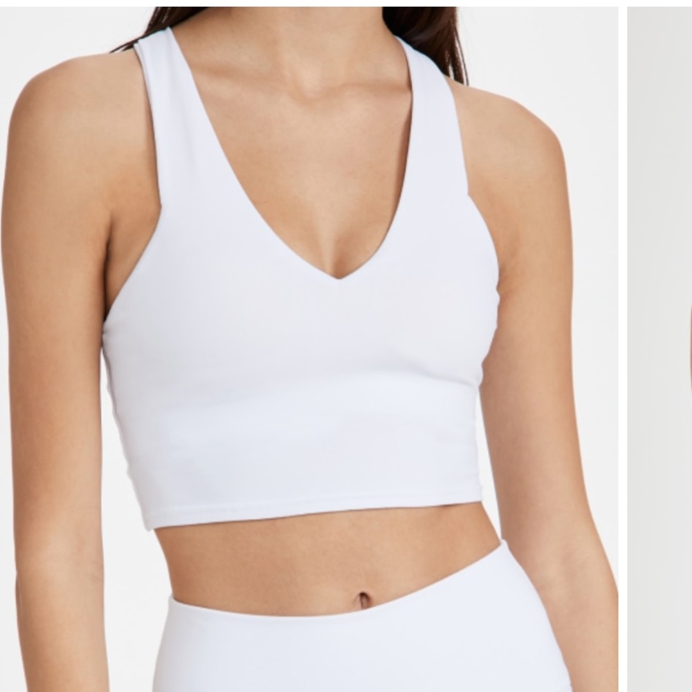 Alo Real Bra Tank in White - Small